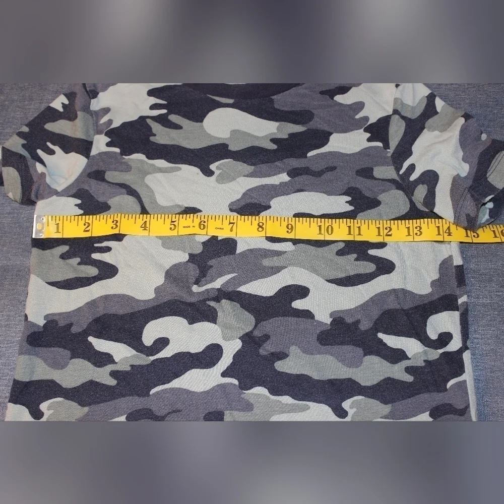 OLD Navy Boys Short Sleeves Tshirt Camouflage and Stripes Bundle